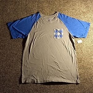 Like New with Tags Disney Mickey Pocket Large Tee